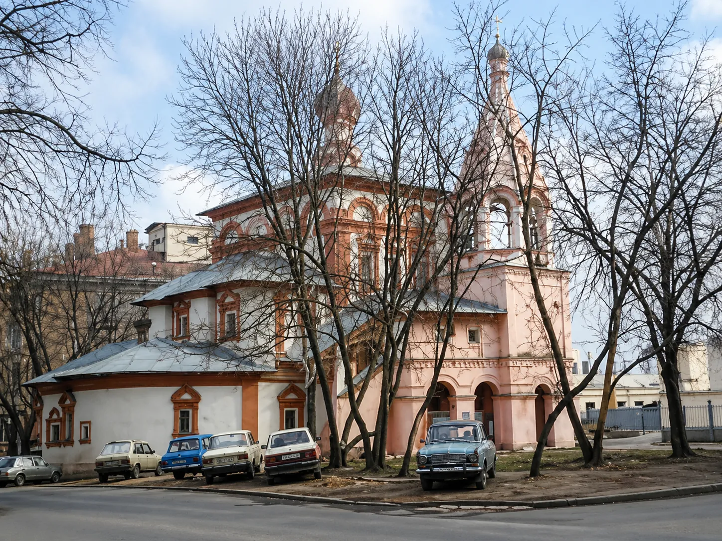 Храм Трех Святителей на Кулишках