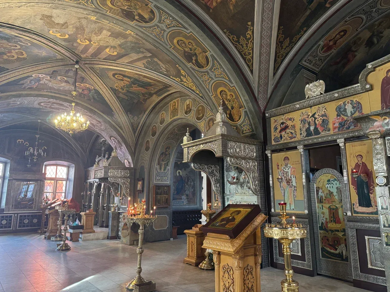 Храм святителя Николая в Подкопаях