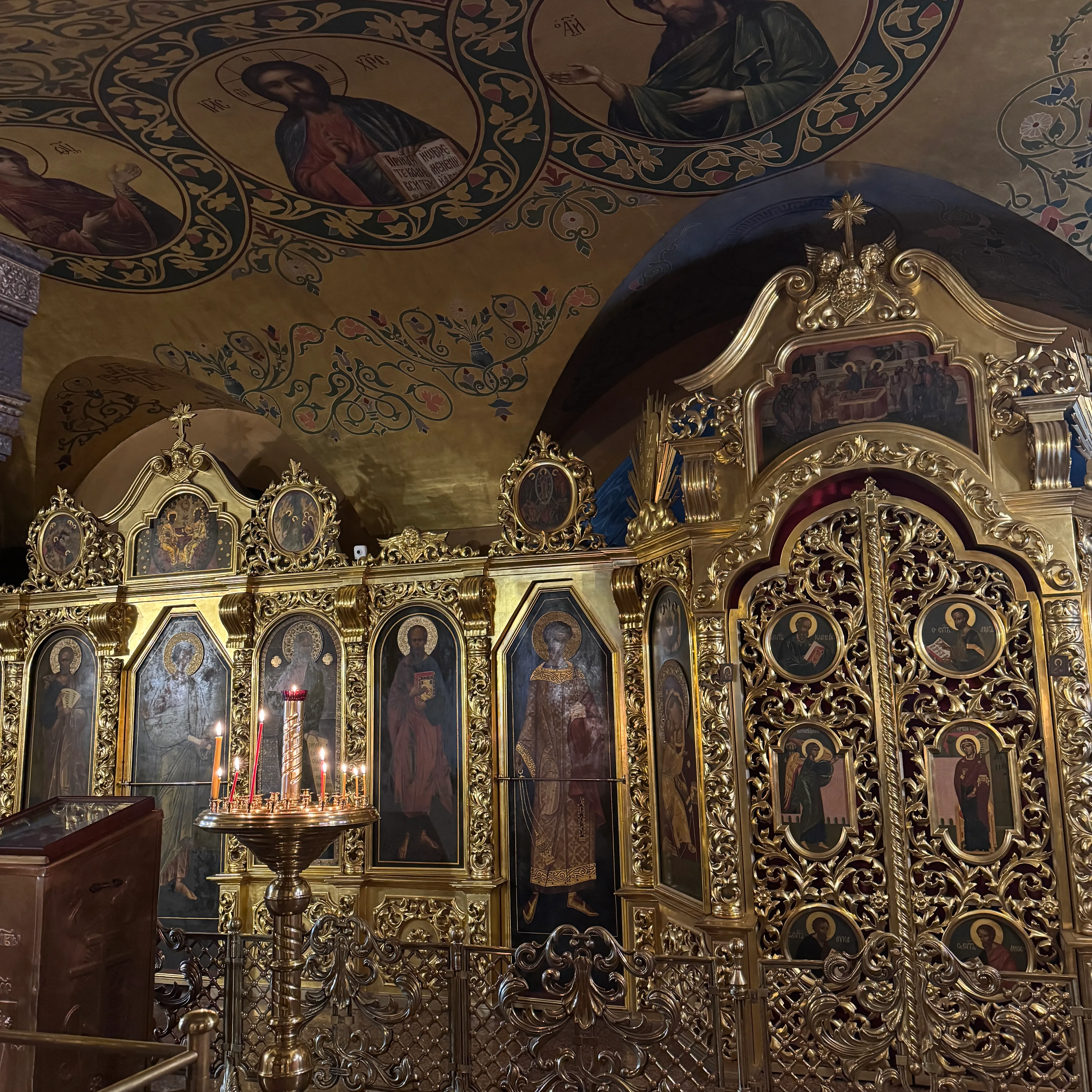 Храм Всех Святых на Кулишках