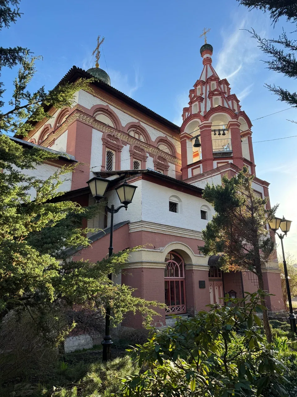 Храм Трех Святителей на Кулишках